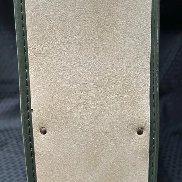 Vintage Grasshopper Suitcase Cream and Green Classic Soft Sided Stiff Frame MCM - Picture 3 of 16